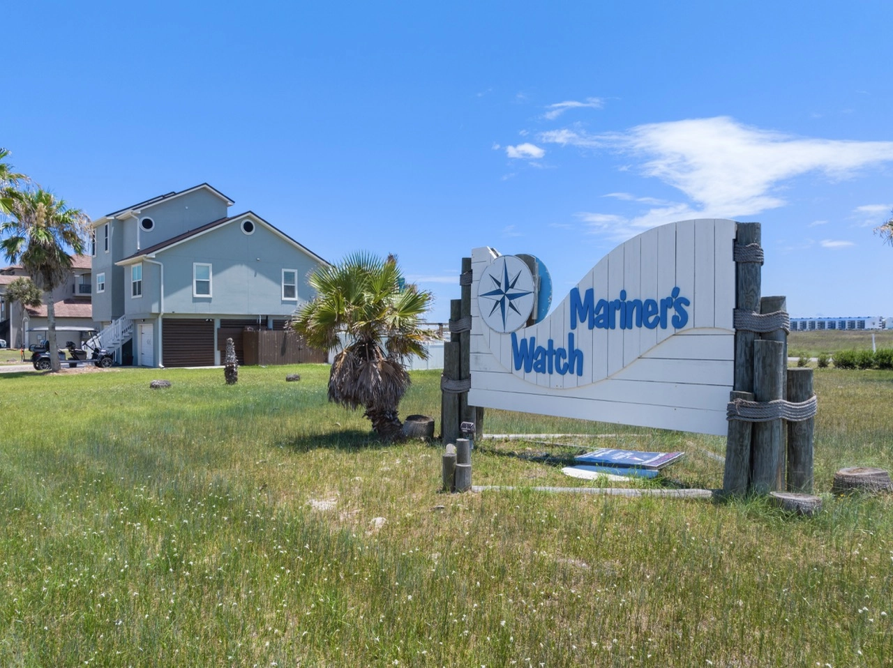 Mariner's Watch neighborhood sign near the coast