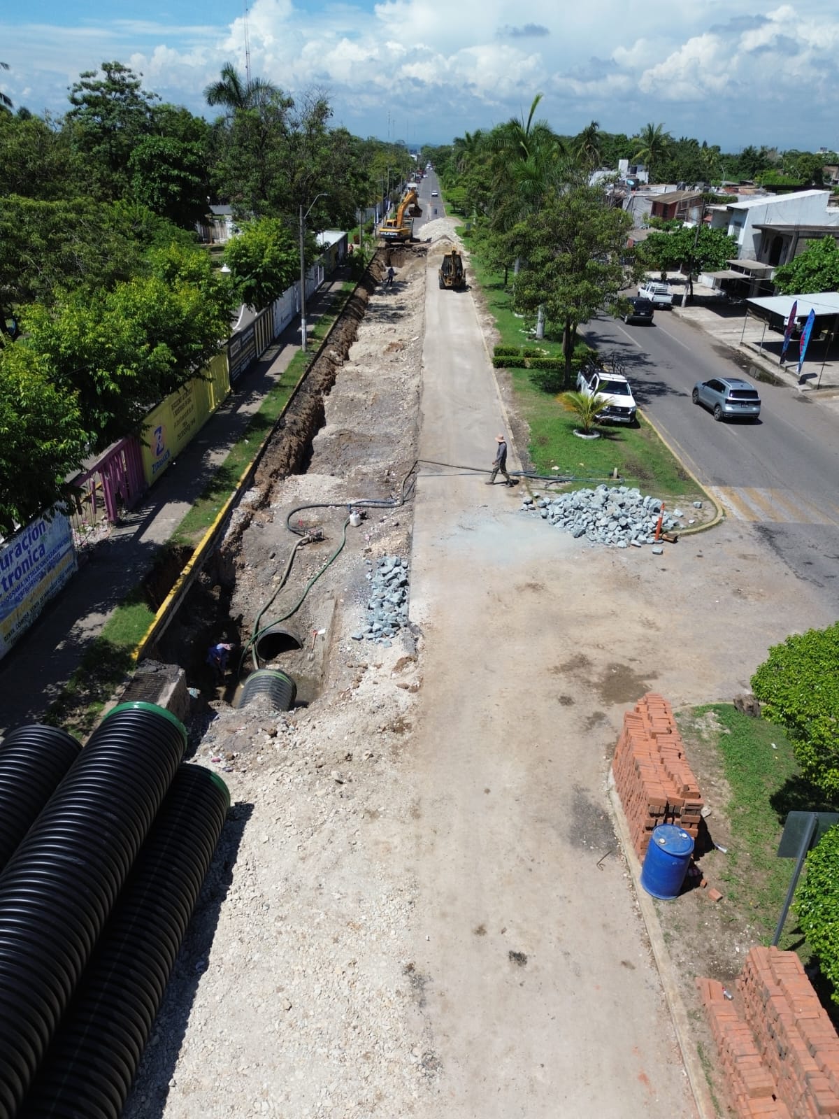 Sitio vial documentado desde arriba para topografía en Ario de Rosales, Michoacán